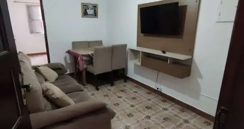 Apartamento térreo para locação na boqueirão- 1 dormitório.