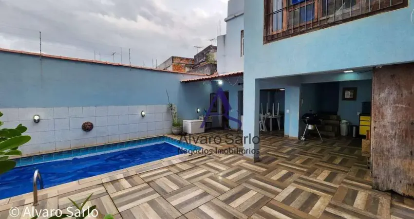 Abaixou e virou oportunidade. Casa com 4 dormitórios à venda, 200 m² de R$ 520.000 por R$ 440.000 - Centro - Vitória/ES