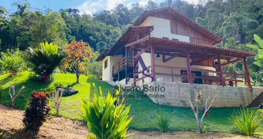Lindo Sítio em Domingos Martins com 4 dormitórios à venda, 20000 m² por R$ 1.200.000 - Circuito Vale da Estação ,- Domingos Martins/ES