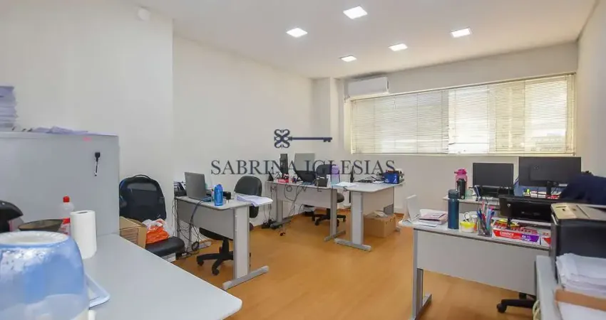 Sala comercial à venda na Rua Emiliano Perneta, 390, Centro, Curitiba
