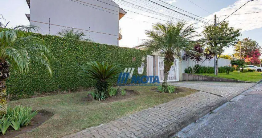 Sobrado com 3 dormitórios para alugar, 180 m² por R$ 5.729,36/mês - Bacacheri - Curitiba/PR