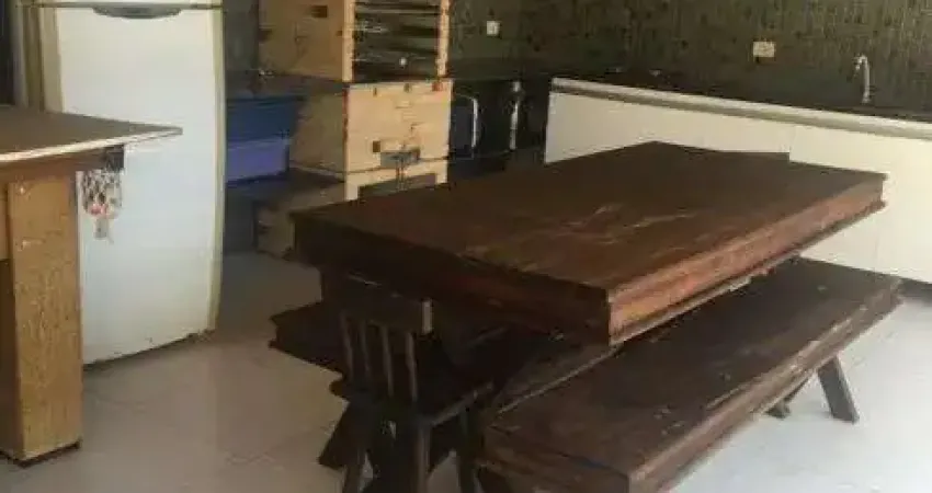 Jean charles / cajueiro: 3 quartos, 1 suite, salão de festas, sala grande, 2 vagas, 2 wc, 333 m²