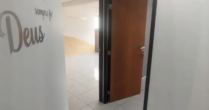 Sala comercial centro-r$ 900,00 incluso condomínio , iptu e água-aceita deposito
