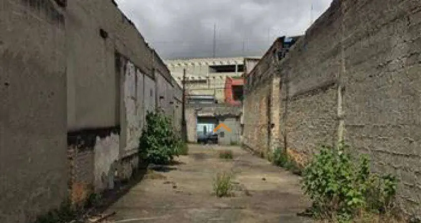 TERRENO COM 191 METROS A VENDA NO CENTRO DE SANTO ANDRÉ.