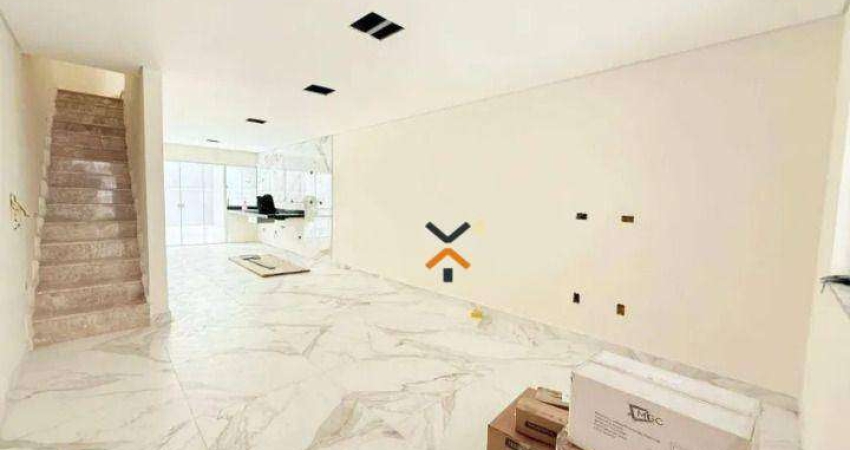 Sobrado com 3 dormitórios à venda, 126 m² por R$ 720.000,00 - Jardim Utinga - Santo André/SP