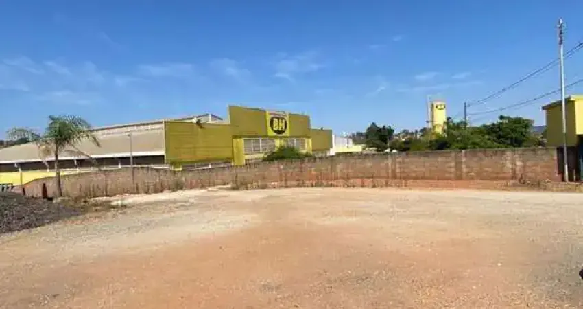 Terreno pra uso industrial ou comercial com área de 12000 m² em mateus leme/ mg