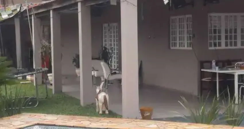 Sitío/Chácara com 03 quartos à venda, 250m²-Ipanema do meio Aracoiaba Serra