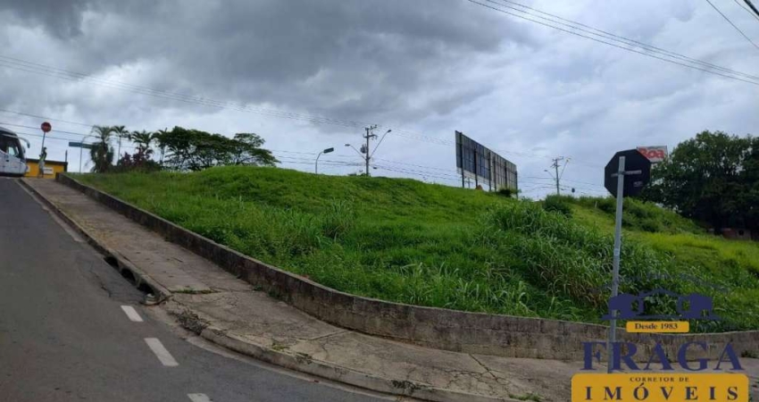 TERRENO DE ESQUINA C/ 260 M²