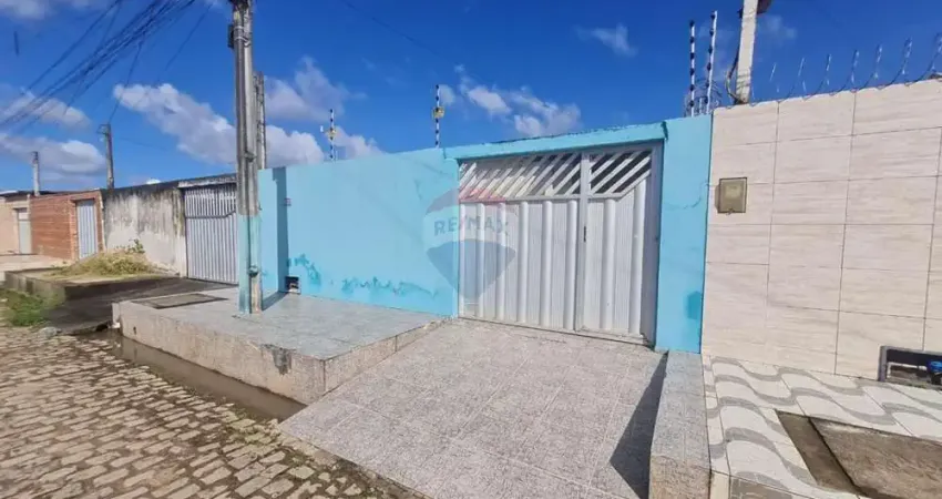 Casa localizada no centro de São Gonçalo do Amarante com 2 quartos por R$ 130.000,00 ACEITA FINANCIAMENTO!