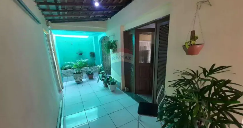 Vende-se imóvel com 3 casas em localização privilegiada na Zona Norte de Natal!