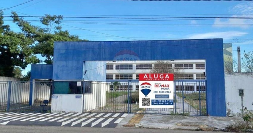 ALUGO PRÉDIO DE 4.230,60m² COM 36 SALAS E 95 VAGAS DE ESTACIONAMENTO