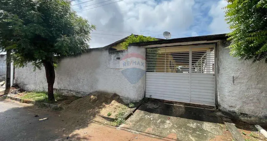 Casa com 3 quartos à venda na Rua Professor Sérgio Santiago, 313, Nossa Senhora da Apresentação, Natal