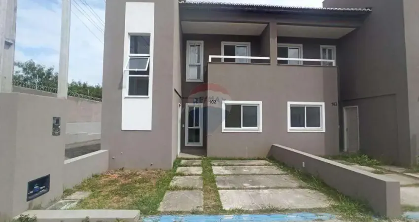 Casa em condomínio fechado com 2 quartos para alugar no Pajuçara, Natal 