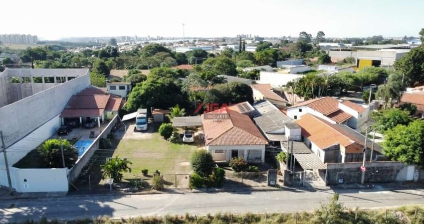 Chácara à venda em Hortolândia-SP, bairro Chácaras Luzitana: 3 quartos, 2 salas, 3 banheiros, 6 vagas, 330m². Venha conferir!