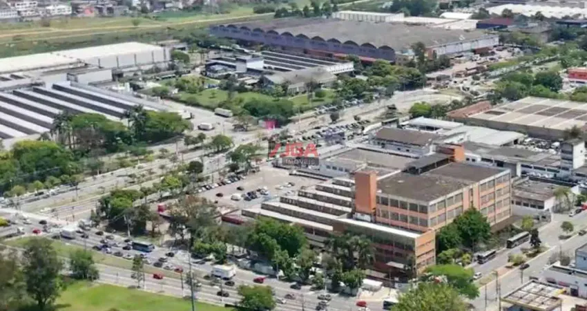 Galpão Comercial para Locação na Vila Almeida, São Paulo-SP: 250 Vagas de Garagem e 4.300,00 m² de Área Disponíveis!