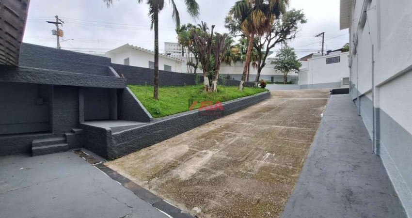 Galpão Industrial de Alto Padrão para Locação em Diadema-SP - 5 Salas, 10 Banheiros, 25 Vagas - 1.670,00 m² no Centro.