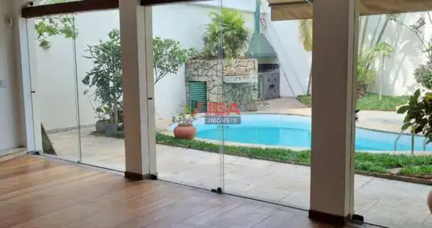 Sobrado de luxo no Planalto Paulista, São Paulo- 4 suítes, 4 salas, 7 banheiros, 4 vagas, 500m². Venda ou locação!
