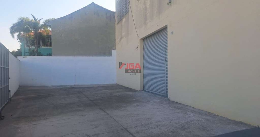 Galpão Comercial para Locação em São Paulo-SP, Jardim da Pedreira: 2 Banheiros, 6 Vagas de Garagem, 210m² Área