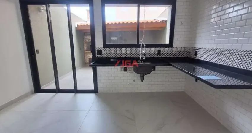 Sobrado à venda na Vila Romano, São Paulo-SP: 3 quartos, 3 suítes, 2 salas, 2 vagas e 150m² de área!