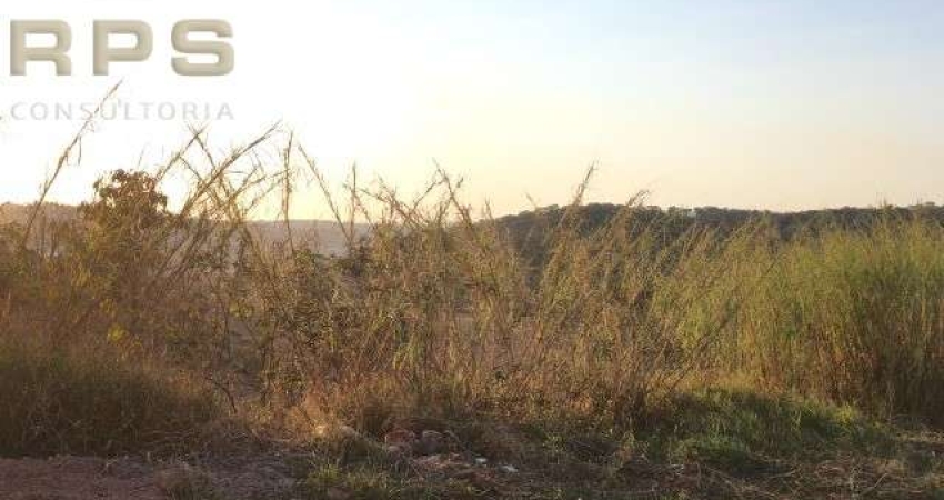 Terreno à venda no bairro Jardim Paulista em Atibaia, possibilidade de fazer 2 casas no mesmo lote, à 3 minutos da Alameda Lucas, vista privilegiada!