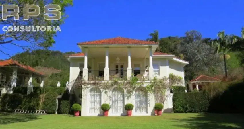 Sítio  no coração da serra da mantiqueira, onde o clima é sempre agradável. deslumbrante!