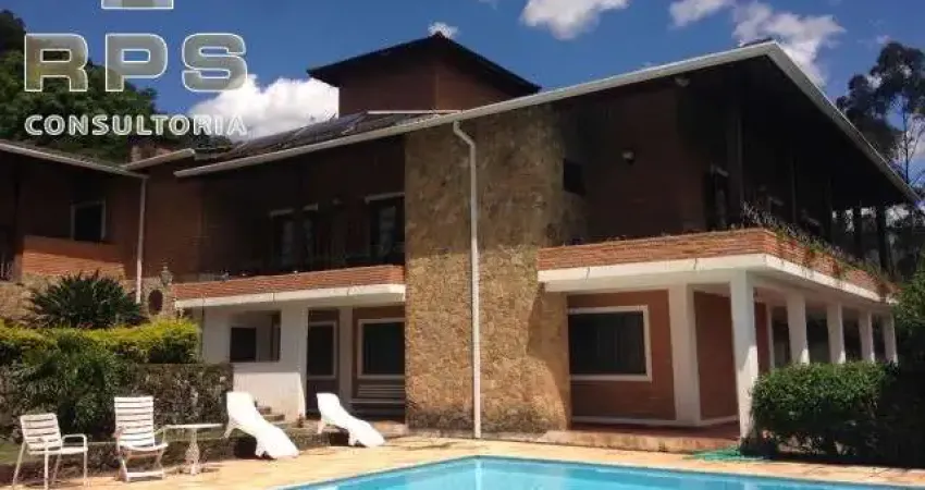 Maravilhosa casa em excelente bairro de Atibaia, com vista para a Pedra Grande, casa com 09 quartos em Atibaia , comprar casa com piscina