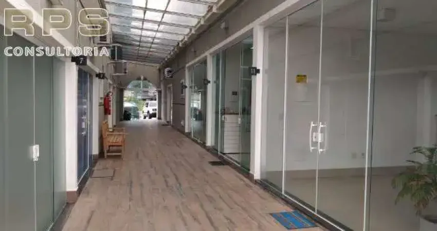 Sala para locação comercial em excelente localização , com 35 m² , sendo 01 sala e 01 banheiro