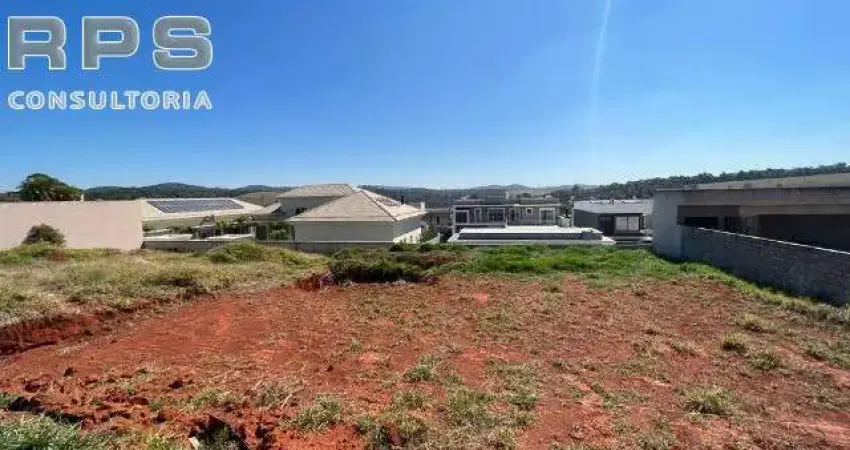 Terreno com projeto aprovado em condomínio alto padrão em Atibaia!