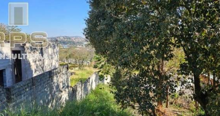 Excelente terreno com 590 m² , localizado em bairro residencial.  Próximo de escolas , padarias, supermercados, farmácias, academias .