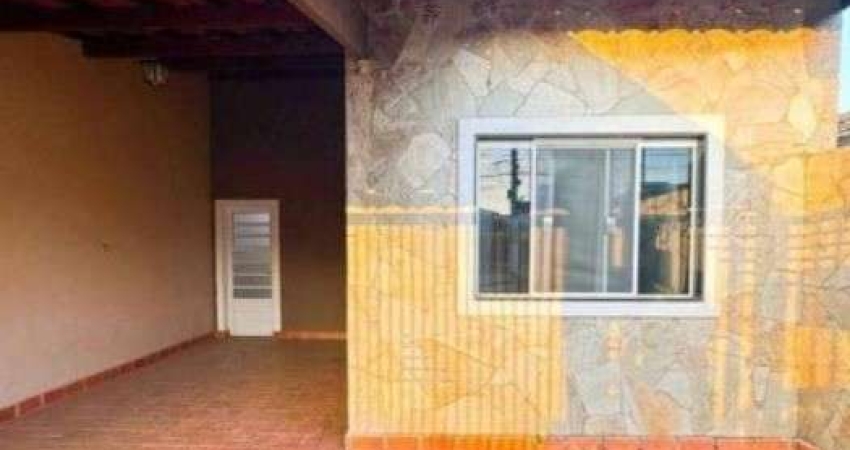 Imóvel com 02 suites  Sala de estar e sala de jantar Cozinha ampla  Lavanderia  Garagem coberta para 02 carros  Ofurô e área gourmet com churrasqueira
