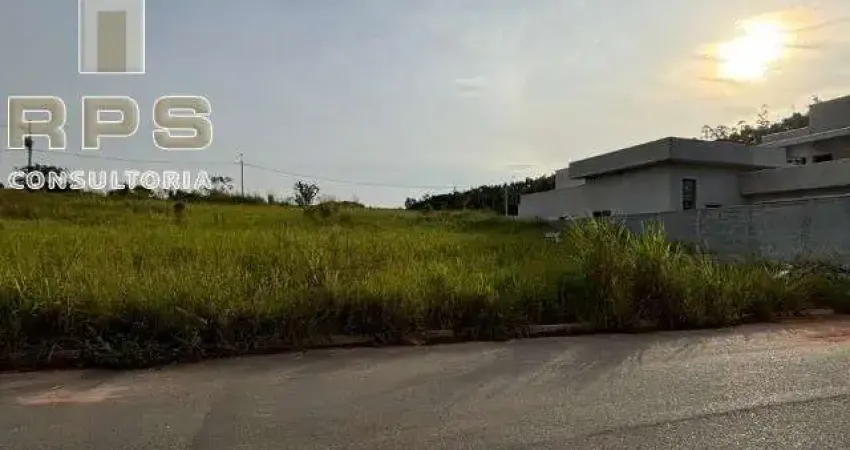 Lotes a partir de 300m² no Centro de Jarinu, topografia excelente e valores acessíveis, localização privilegia, infraestrutura completa. A 70km de SP