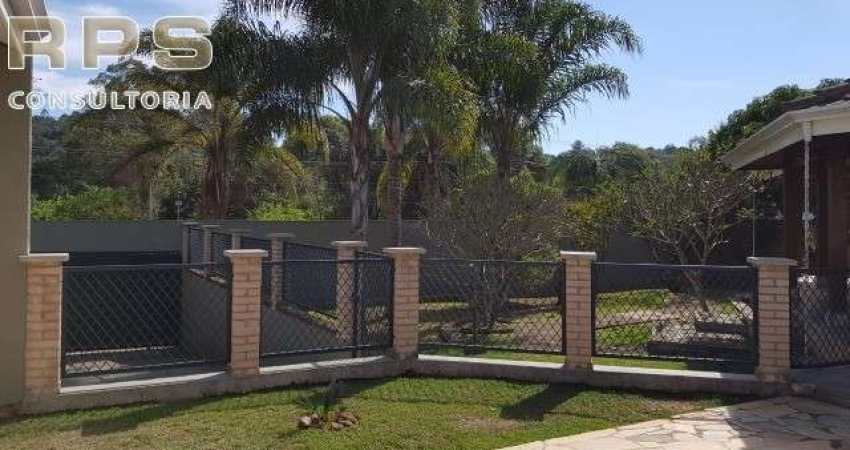 Casa de alto padrão no Esplanada do Carmo em Jarinu, porteira fechada, 3 dormitórios sendo 1 suíte master com closet, área de lazer completa