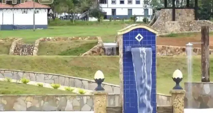 Maravilhosa Fazenda Histórica fundada em 1832 a venda em Piquete SP , Área Total de 55 Alqueires, Casarão de Sede Histórica com Capela.