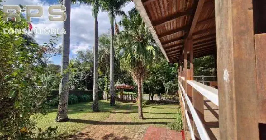 Casa pré fabricada no Palavra da Vida com terreno total de 1204m2, espaço gourmet e piscina