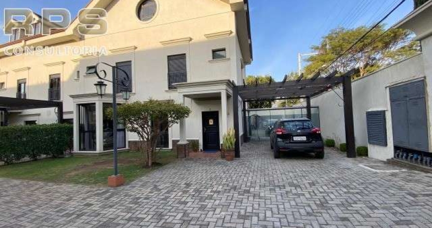 Casa à venda e locação em Condomínio na Vila Giglio em Atibaia, 4 quartos sendo suítes, repleta de armários planejados, 250m² de área construída!