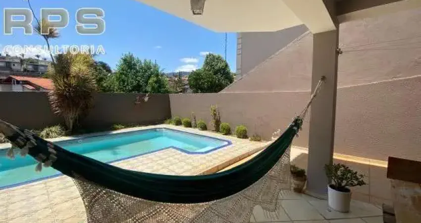 Casa a venda no jardim paulista em atibaia, 4 quartos sendo 02 suítes, 5 banheiros, piscina, churrasqueira, quintal, 325m² total, 232 construído