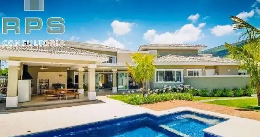 Casa totalmente térrea no condomínio flamboyant, com 5 suítes, repleta de salas,  área de lazer! oportunidade incrivel