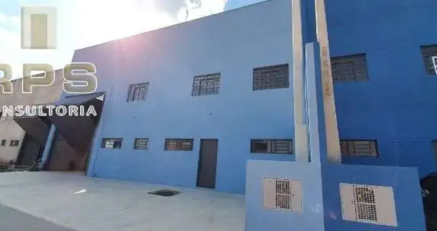 Galpão para locação com pé direito de 7mts, 2 banheiros e 5 vagas, no recreio estoril.