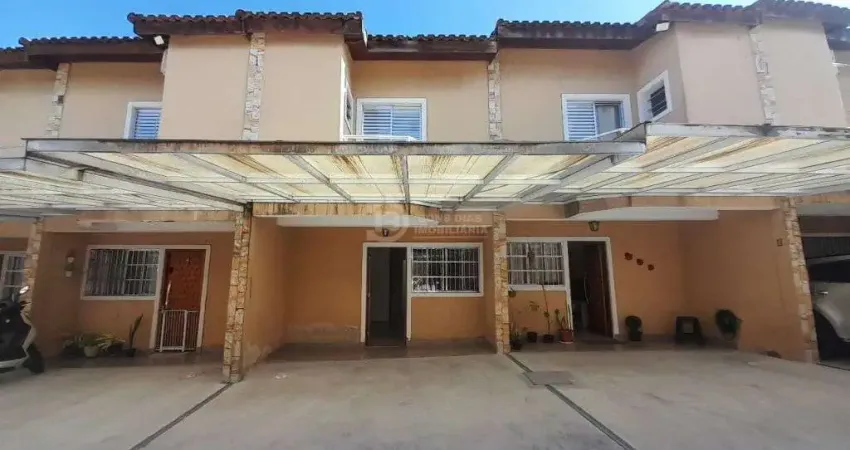 Sobrado em condominio com 2 quartos e 2 suites, 2 vagas - vila re