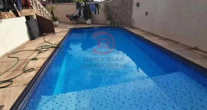 Casa terrea 4 quartos (1 suite) e 5 vagas de garagem - Patriarca