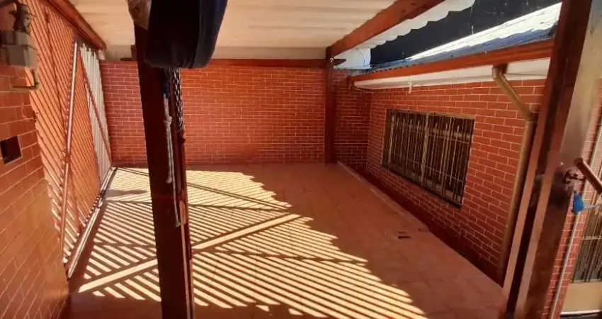 Casa terrea 3 quartos (1 suite) e 2 vagas de garagem - Artur Alvim