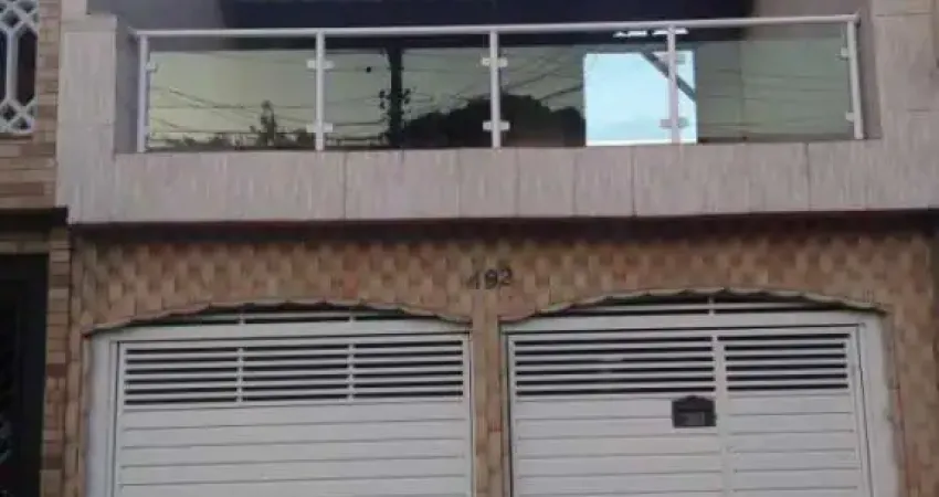 Sobrado com 03 quartos, sendo 01 suite,,2 vagas de garagem jd. sao nicolau