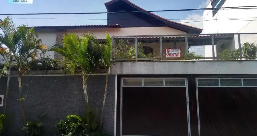Excelente sobrado na Vila Sao Francisco com 03 quartos e edicula nos fundos