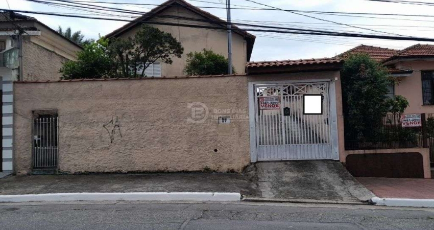 CASA TERREA A VENDA COM TERRENO E EDICULA NA VILA RE
