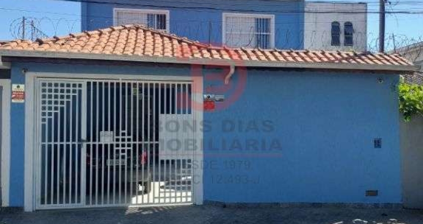 SOBRADO COM 3 QUARTOS E 4 VAGAS A VENDA NO BURGO/VILA RE