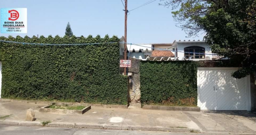 Casa Terrea com 2 quartos, 4 vagas de garagem e quintal - Vila Re - Sao Paulo
