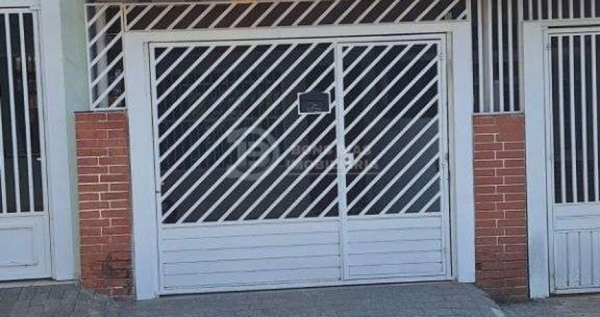 Sobrado com 2 Quartos a Venda, Vila Cisper