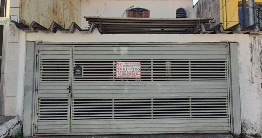 Sobrado a venda - 3 suites e 2 vagas de garagem - Vila Re