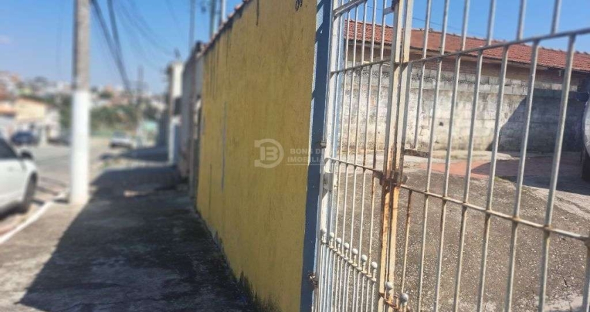 Casa Padrao a venda na Vila Re em Sao Paulo - 3 dormitorios, 3 cozinhas, 6 garagens!