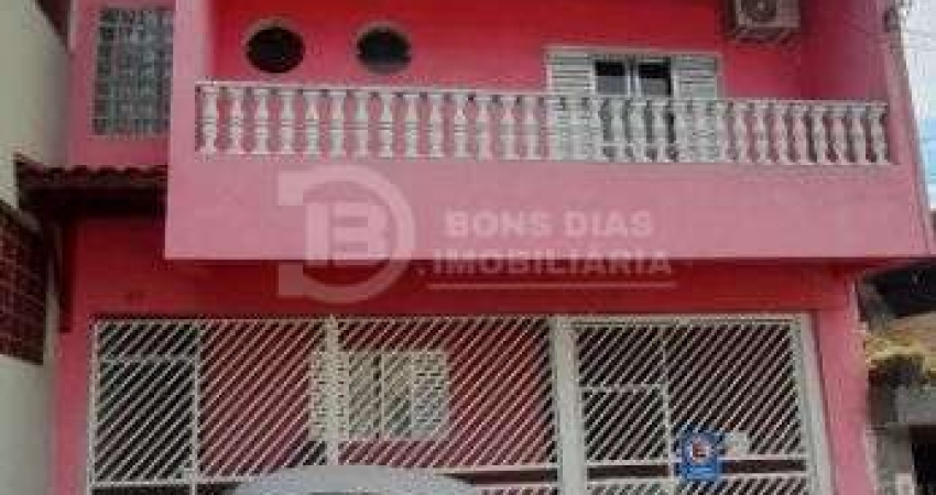 Sobrado a venda - 2 moradias - 2 vagas garagem - Vila Re